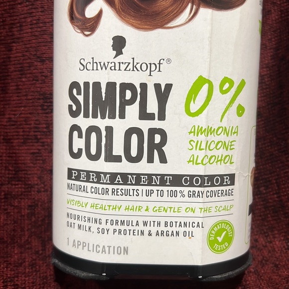 Schwarzkopf simply color -shade (hazelnut brown ) - Picture 3 of 7